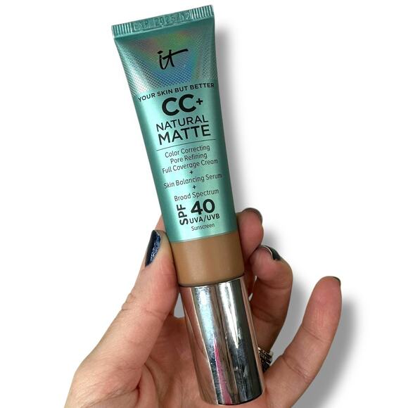iT Cosmetics NEW CC+ Cream Natural Matte 16HR Tan Rich Foundation with SPF 40 - Picture 2 of 8